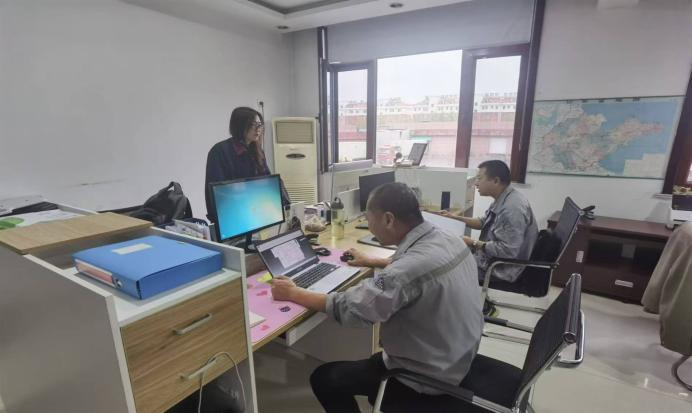 工業園區對菲特公司有限空間及其他設備進行了安全檢查